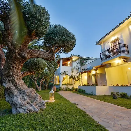 Phoenix Apartment Keri